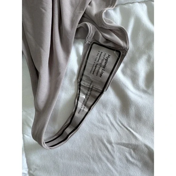 New Lululemon Wundermost Ultra Soft Nulu Mesh Scoop-Back Bodysuit - MUGR Medium - Picture 6 of 9